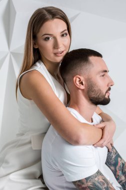 güzel bir çift portre