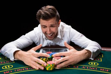 mutlu oyuncu online poker
