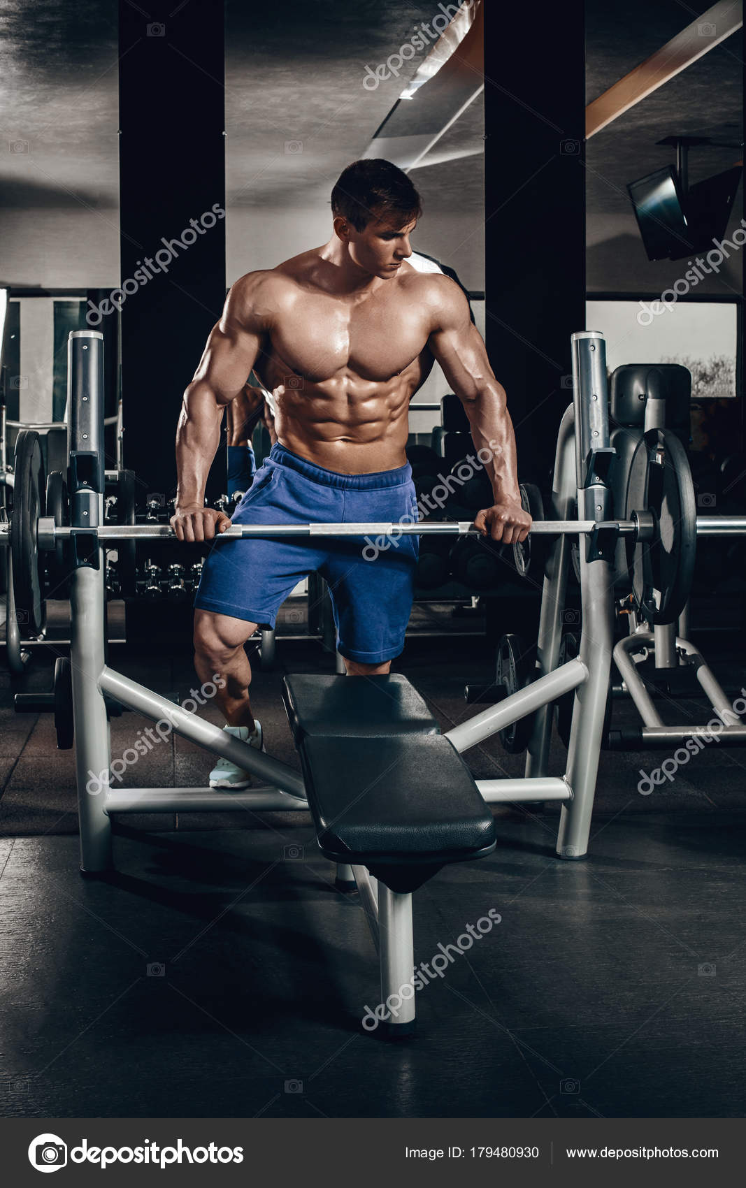 Triceps üzerinde alıştırmalar - ne için Triceps üzerinde alıştırmalar - ne için