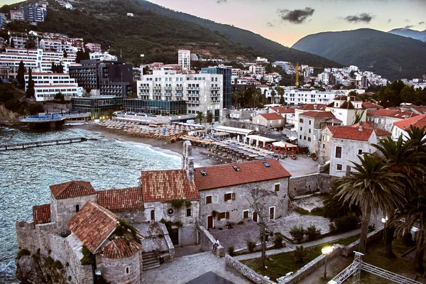 Toits rouges de Budva au Monténégro — Photo