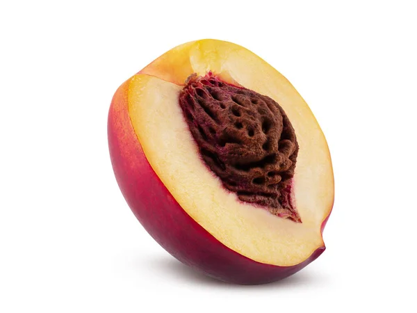 Fruta nectarina de pele lisa com núcleo isolado em fundo branco com espaço de cópia para texto ou imagens. Vista lateral. Close-up shot. — Fotografia de Stock
