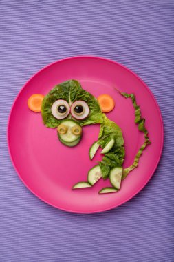 Sebzelerin yapılan maymun