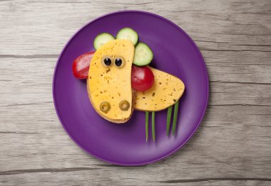 Komik koyun peynir ve ekmek