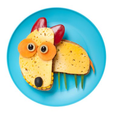 Boğa korkunç yapılmış peynir ve ekmek