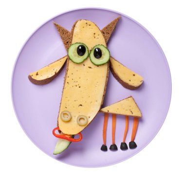 Ekmek ve peynir plaka üzerinde yapılan kışkırtmak