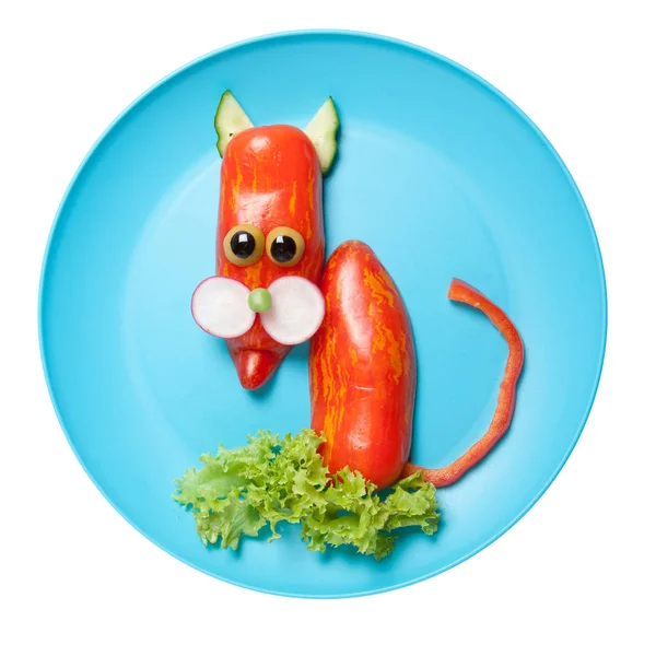 Komik kedi biber mavi plaka üzerinde yapılan