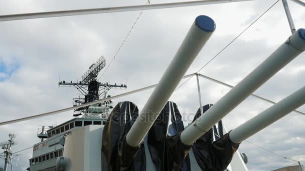 Torre cannoni nave da guerra dalla seconda guerra mondiale — Video Stock