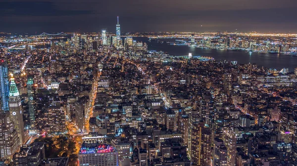 Estados Unidos, Ciudad de Nueva York, Manhattan paisaje urbano panorama aéreo horizonte. Amplio tiro — Foto de Stock