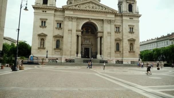 Budapest, Ungheria, giugno 2017: Basilica di Sant'Istvan. Nello stile dell'architettura neoclassica — Video Stock