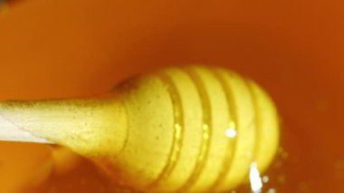 Özel kaşık bal, saf taze bal işine daldırma