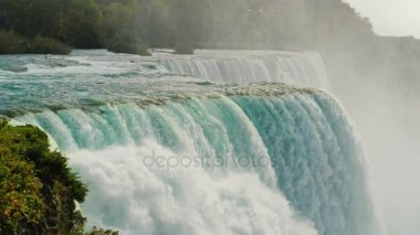 Ağır çekim video. Niagara Şelalesi - American Falls
