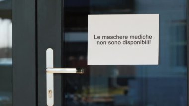 Resim başlığı İndirimdeki tıbbi maske eksikliği