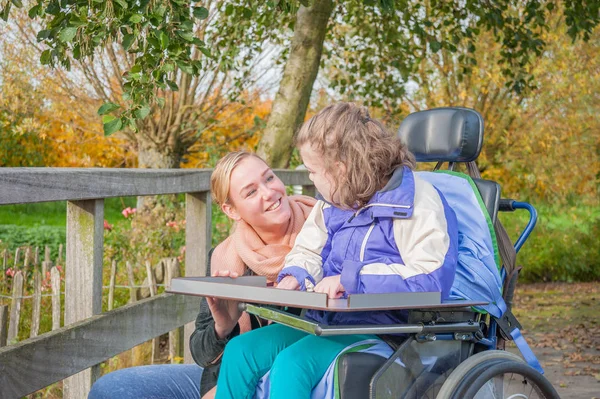 Співпраця з інвалідністю — стокове фото