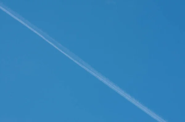 空が青い — ストック写真