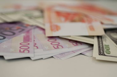 Banka banknot dolar, euro, Rublesi