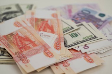 Banka banknot dolar, euro, Rublesi