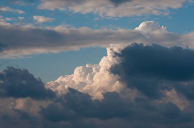 bulutlar ve bulutlar gökyüzü