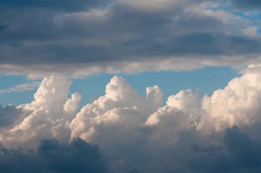 bulutlar ve bulutlar gökyüzü