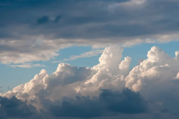 Obloha s mraky a mraky — Stock fotografie