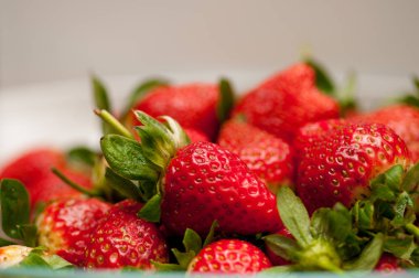 Kırmızı çilek yakın çekim