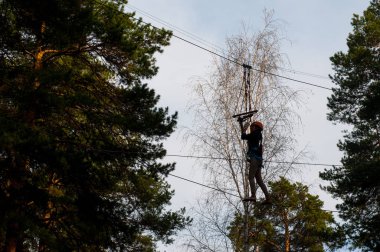 Şehir Parkı içinde aşırı teleferik