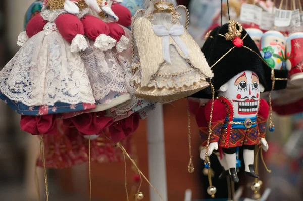 Rus ulusal kostümünden bir hatıra.