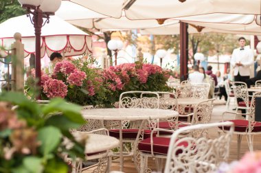Tablo restoranında açık havada
