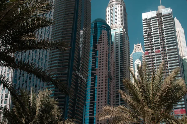 Moderne gebouwen van Dubai City — Stockfoto
