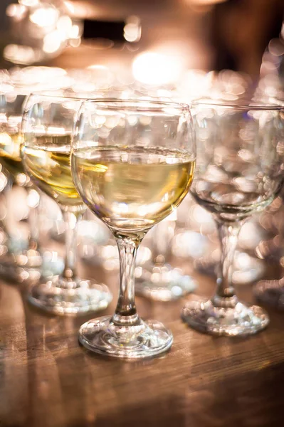 Rows of wine glasses on corporate party celebration — Stock Photo, Image