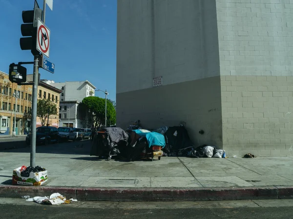 ロサンゼルス 2015年9月28日 ロサンゼルスのスキッド行にホームレスの黒人男性 — ストック写真