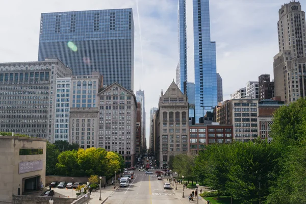 Chicago Usa September 2015 Menschen Und Autos Auf Den Straßen — Stockfoto