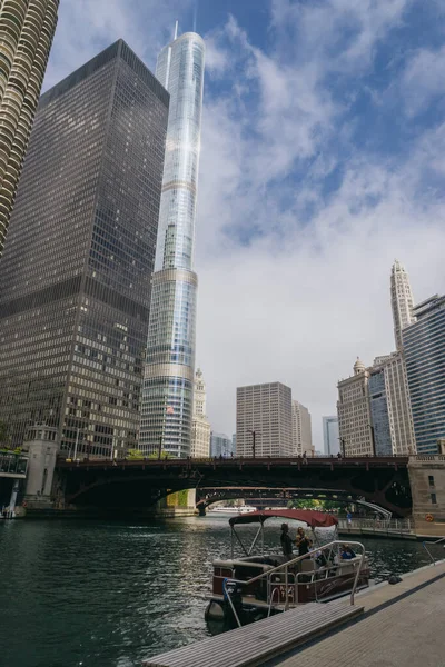 Chicago Usa September 2015 People Sitting Cafe Cost Chicago River — Stock Photo, Image