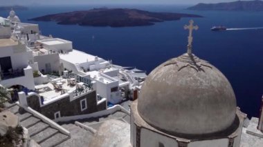 Oia, Santorini, Yunan Adaları 'ndaki Güzel Ortodoks Kilisesi