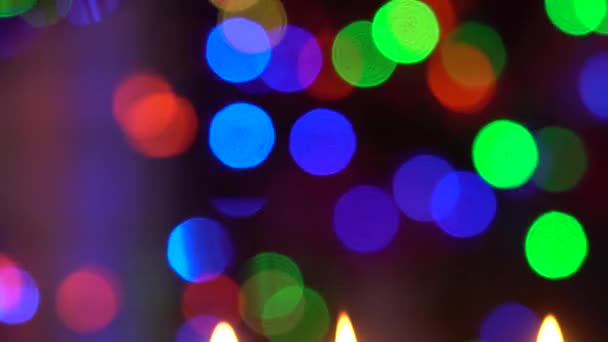 Soyut bulanık Noel Bokeh arka ışıklar. Pırıltı Noel ağacı ışıkları yanıp sönen. — Stok video