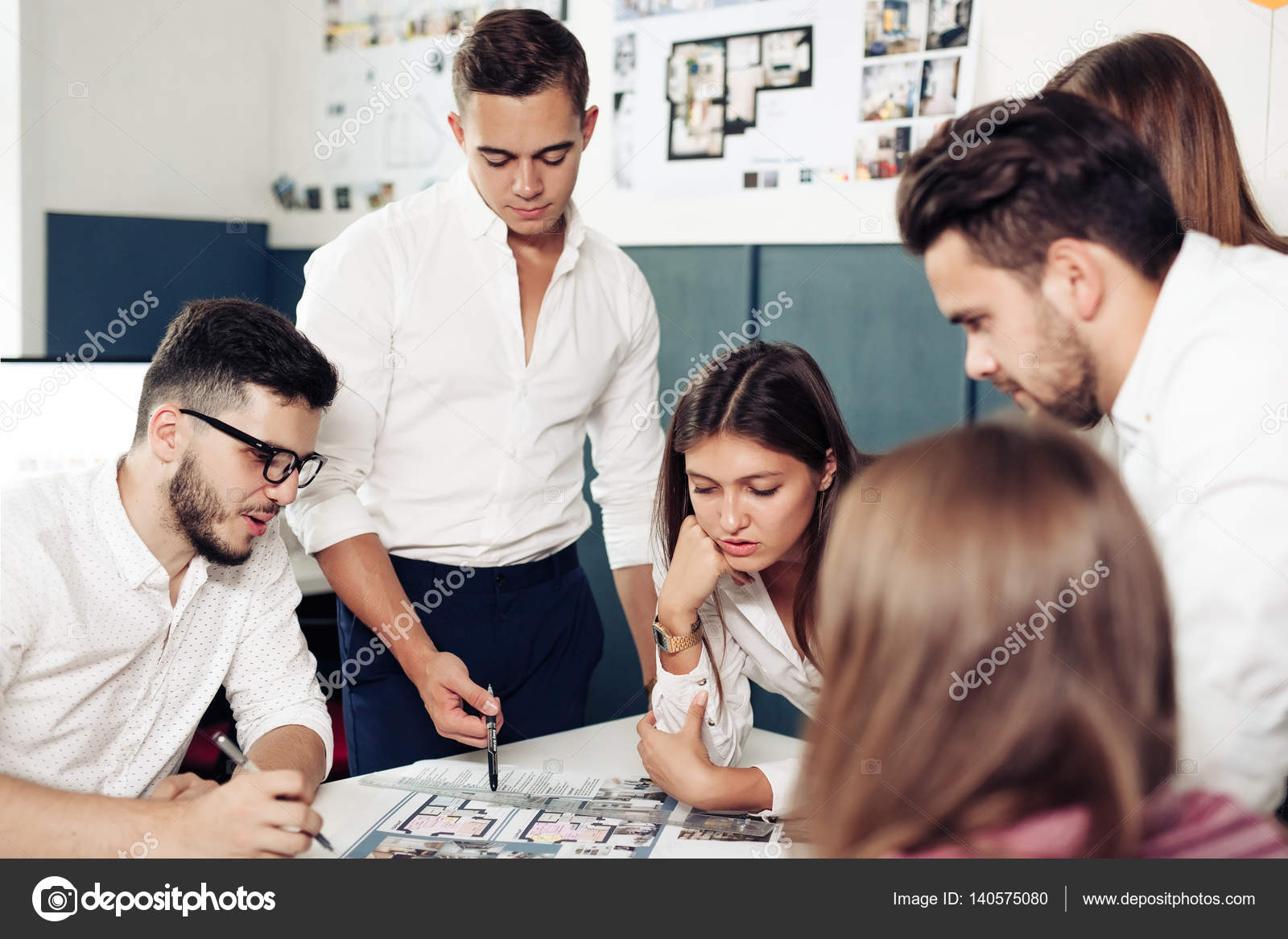 Дизайнер на стройке. Инженер архитектор. Животные могут работать коллективно?. Команда архитекторов офис. Команда архитекторов.