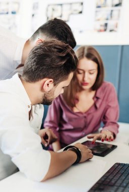 Ofiste Çalışan Mimarlar Takımı