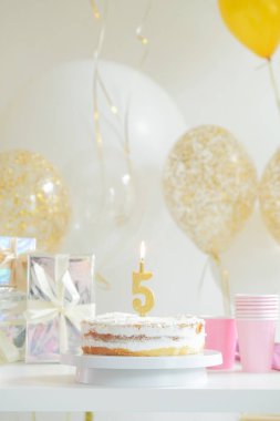 dekore doğum günü pastası 