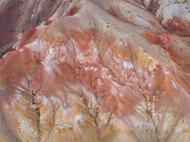  Renkli desen gösteren Zhangye gökkuşağı dağlar