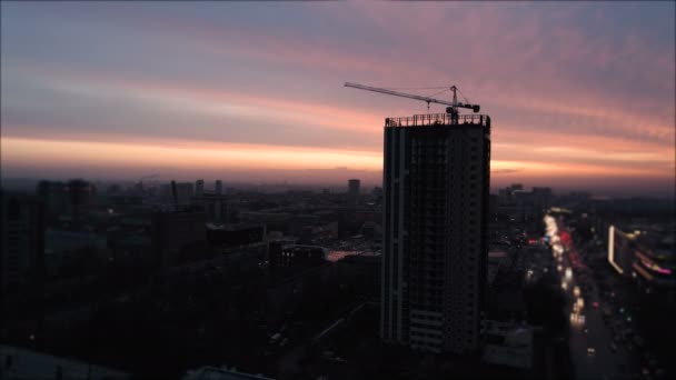 Luchtfoto van de bouwplaats op de dag — Stockvideo