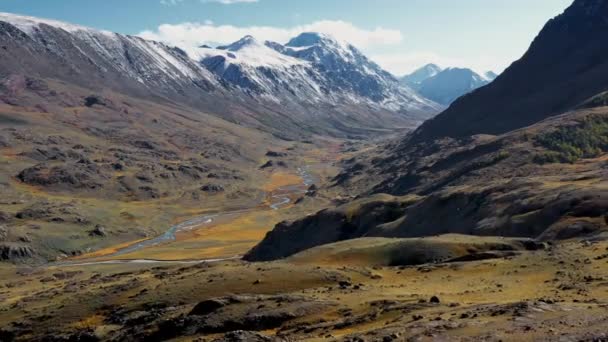 Ladakh manzarası, aydınlık ve gölgenin havadan görünüşü — Stok video