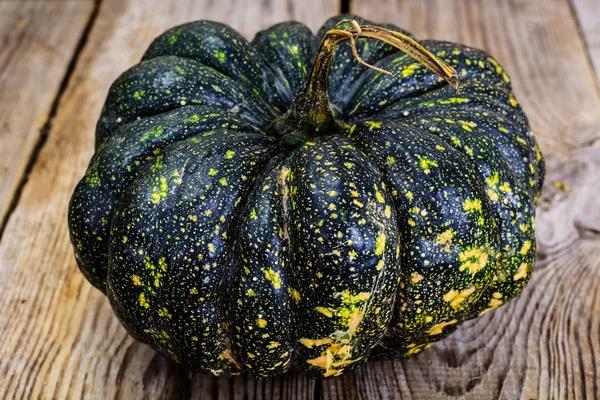 Harvest of different pumpkins, pumpkin seeds, apples and wheat e — Stock Photo, Image