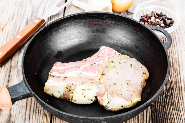 Bel içinde baharatlar ham