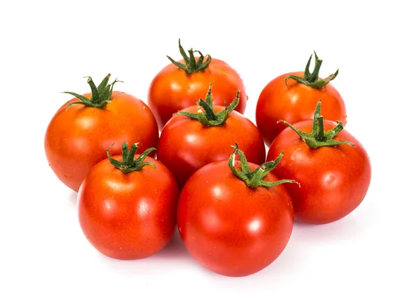 Rote Tomaten isoliert auf weißem Hintergrund — Stockfoto