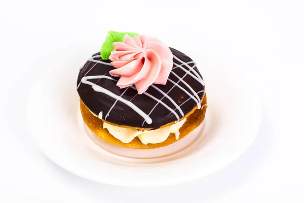 Galletas de colores arbusto pasteles con glaseado y relleno de crema —  Fotos de Stock