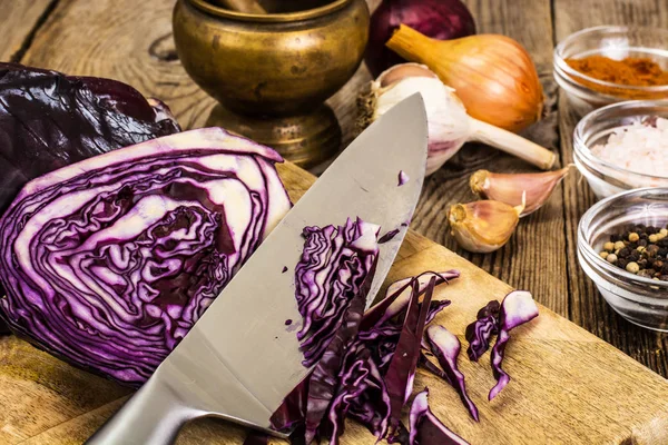 Repolho picado para decapagem ou salada — Fotografia de Stock