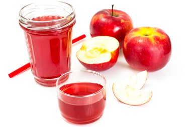 Taze olgun elma elma suyu