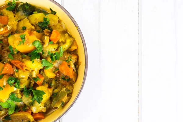 Wegetariańskie warzywa z grilla z curry i przyprawy — Zdjęcie stockowe