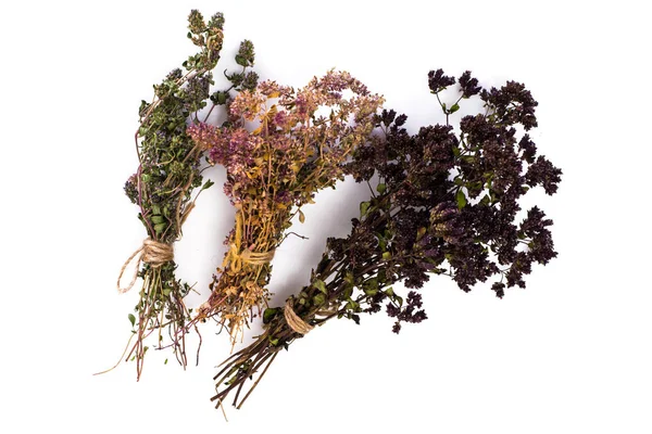 말린된 꽃과 백 리 향의 줄기 — 스톡 사진