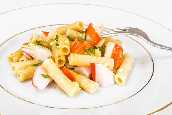 Pasta con Palitos de Cangrejo y Queso — Foto de Stock