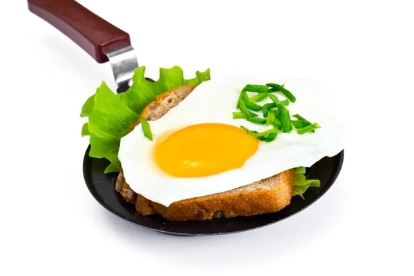 Egg Fried Bread with Lettuce, Sandwich for Breakfast — Stock Photo, Image